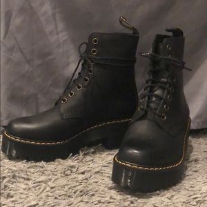 Brand new (with box) Dr. Martens Shriver Hi